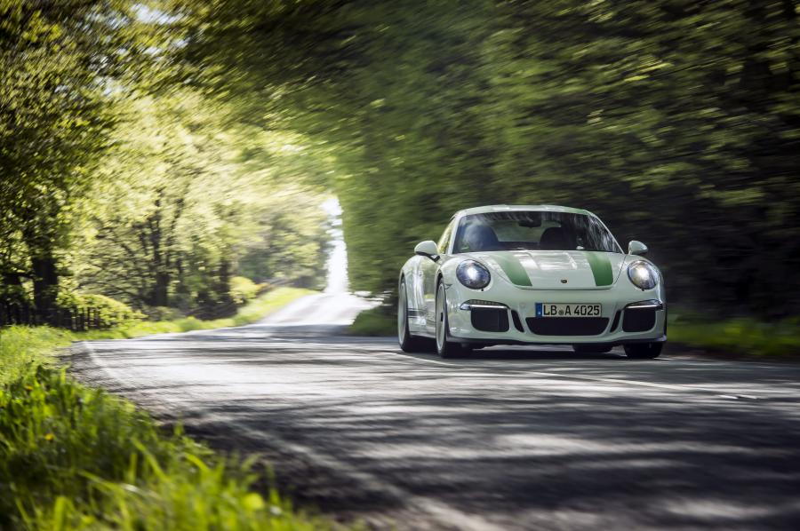  Porsche 911 R (991) 2016 года  (UK) (фото 4 из 29)